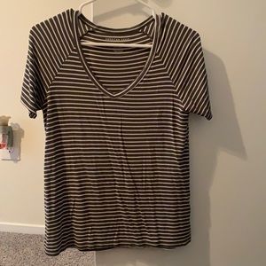 American eagle soft and sexy tee